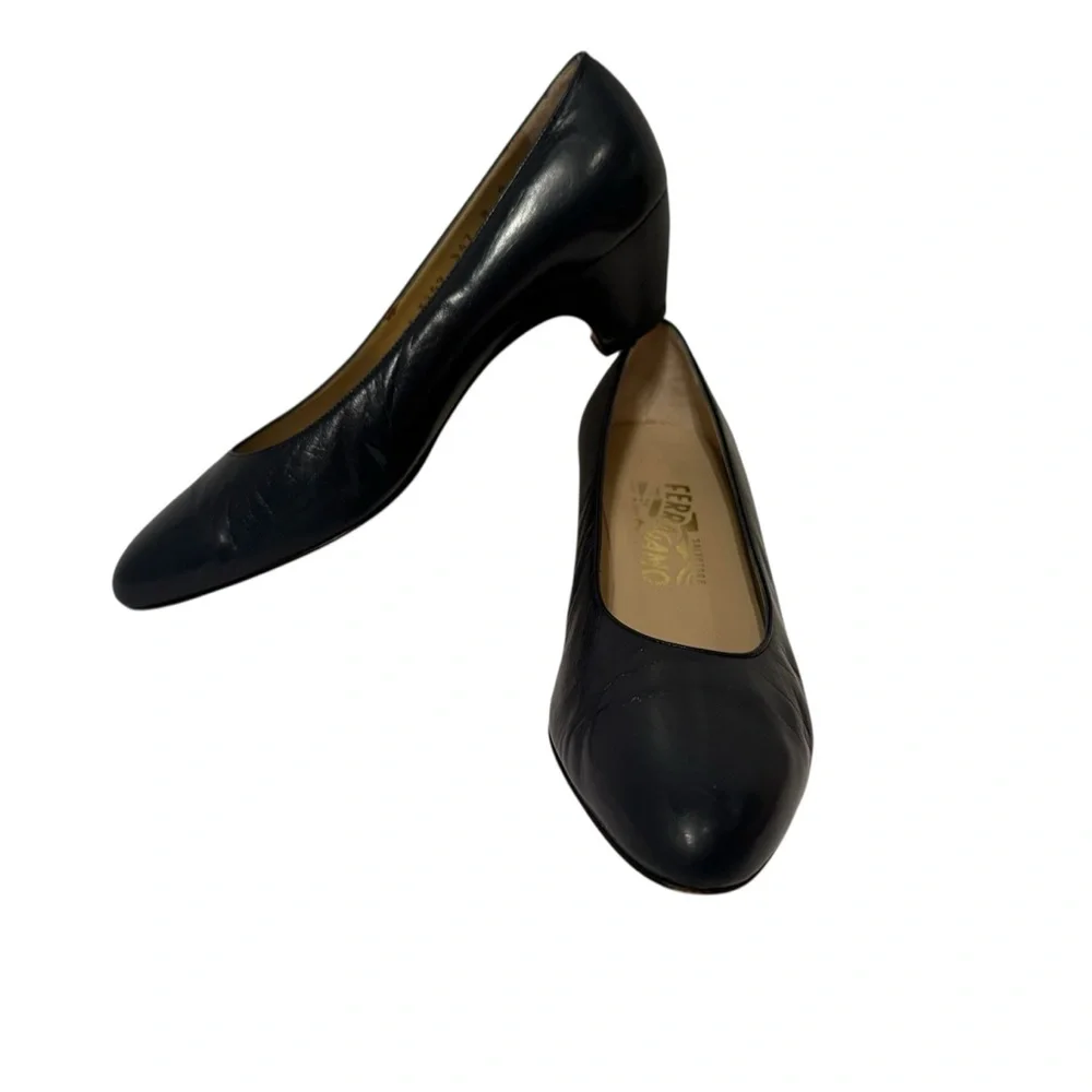 ⭐️SALVATORE FERRAGAMO SHOES HEELS NAVY BLUE LEATHER SIZE 8B ITALY LUXURY